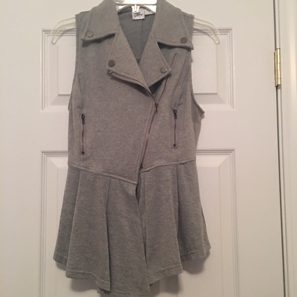 Pleated Vest